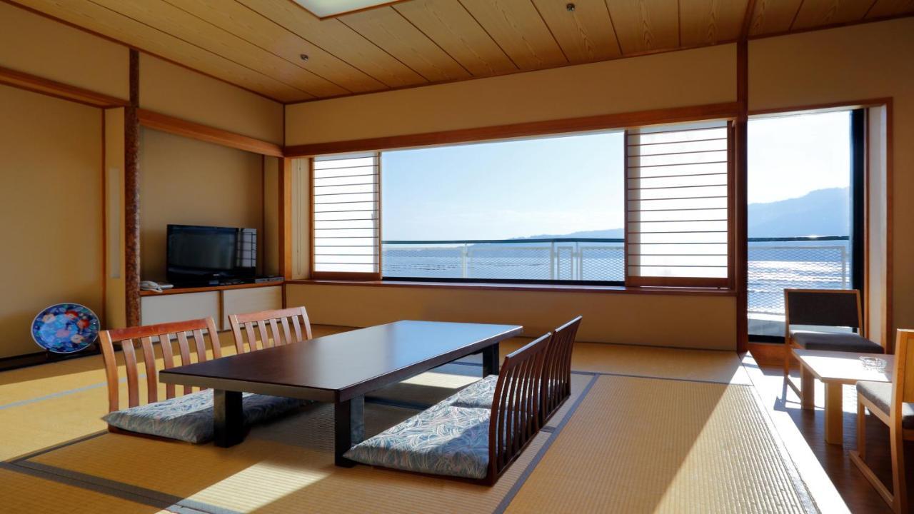 Aki Grand Hotel & Spa Hatsukaichi Exterior foto